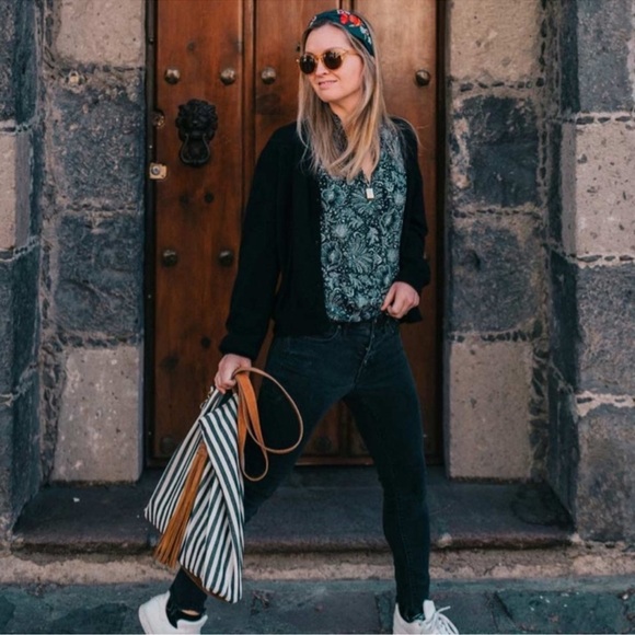 Noonday Collective Valencia Tote Beach Bucket Summer Travel Bag Leather Bohemian - Picture 3 of 14